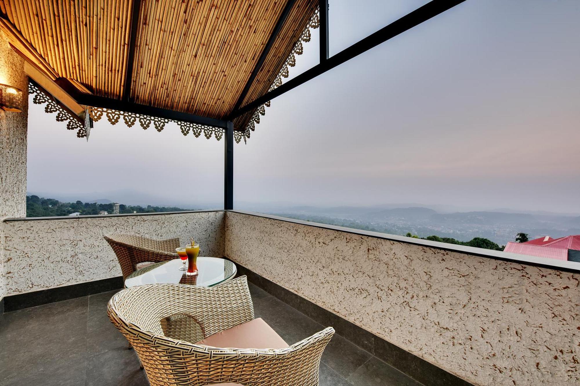 Tiaraa Jujurana Resort & Spa Dharamshala Buitenkant foto