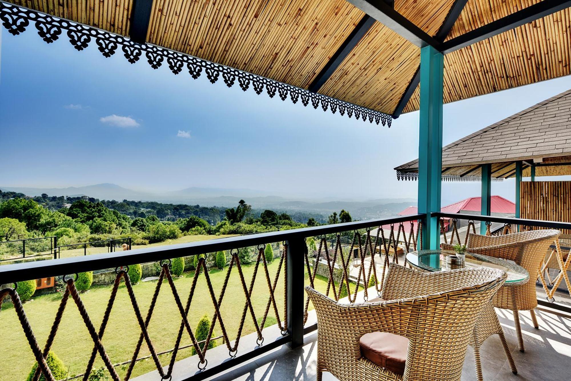 Tiaraa Jujurana Resort & Spa Dharamshala Buitenkant foto