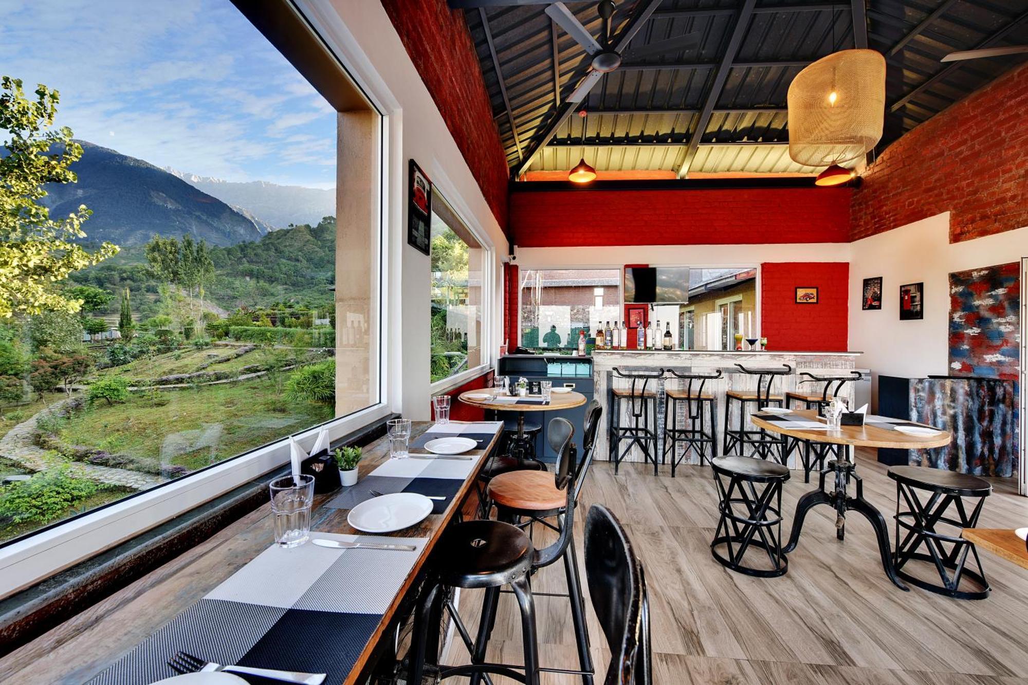 Tiaraa Jujurana Resort & Spa Dharamshala Buitenkant foto